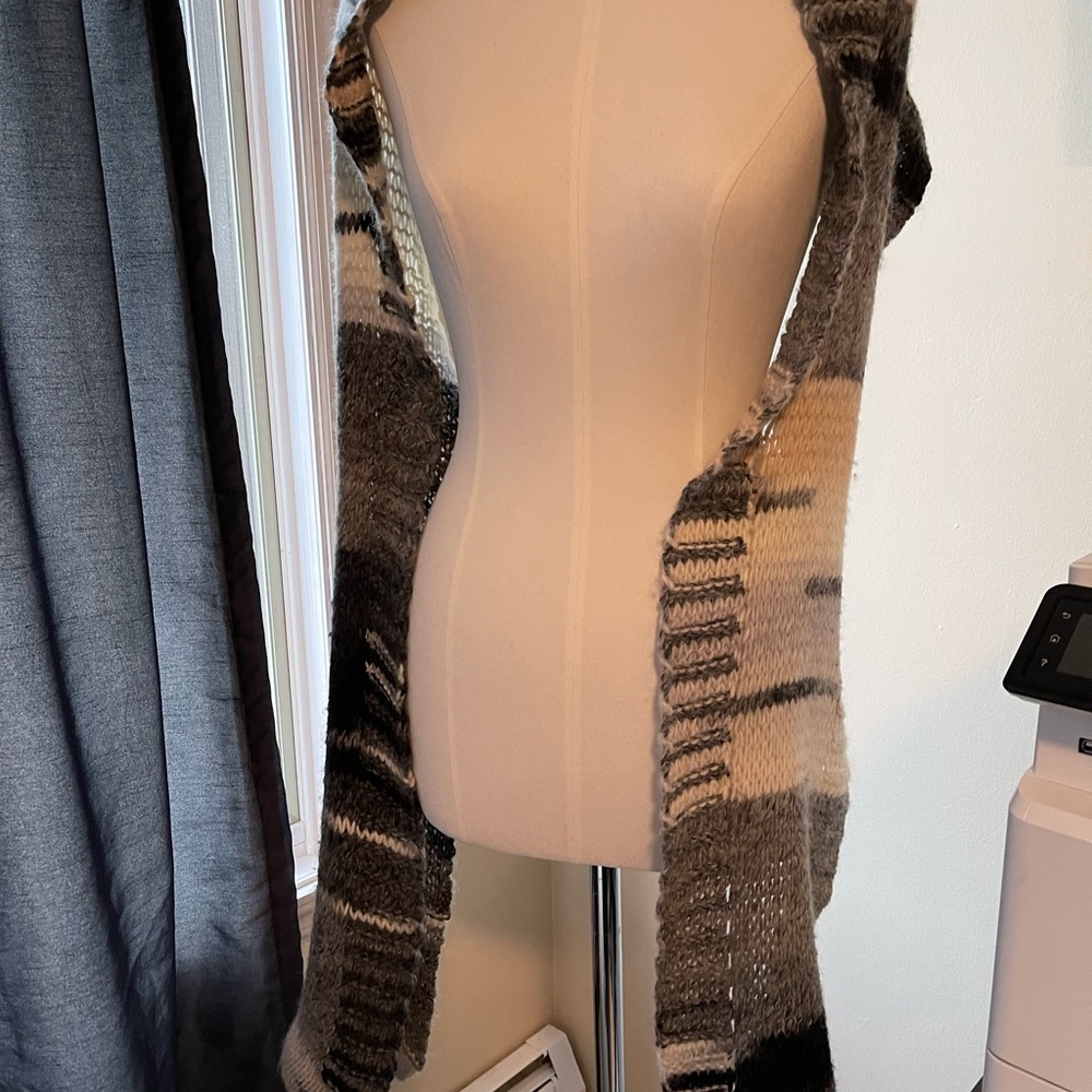 Ladies Scarf and 3 hats